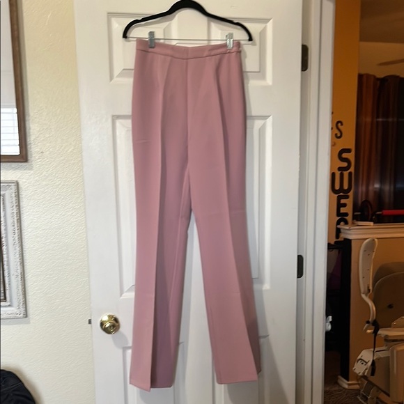 Elegant Pink Pearl-Embellished Women's Blazer - Picture 4 of 5